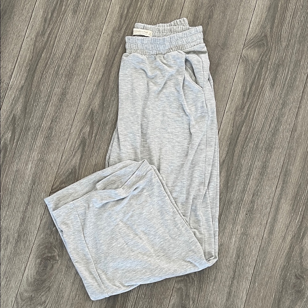 Abercrombie & Fitch Light Grey Wide Leg Lounge Pant